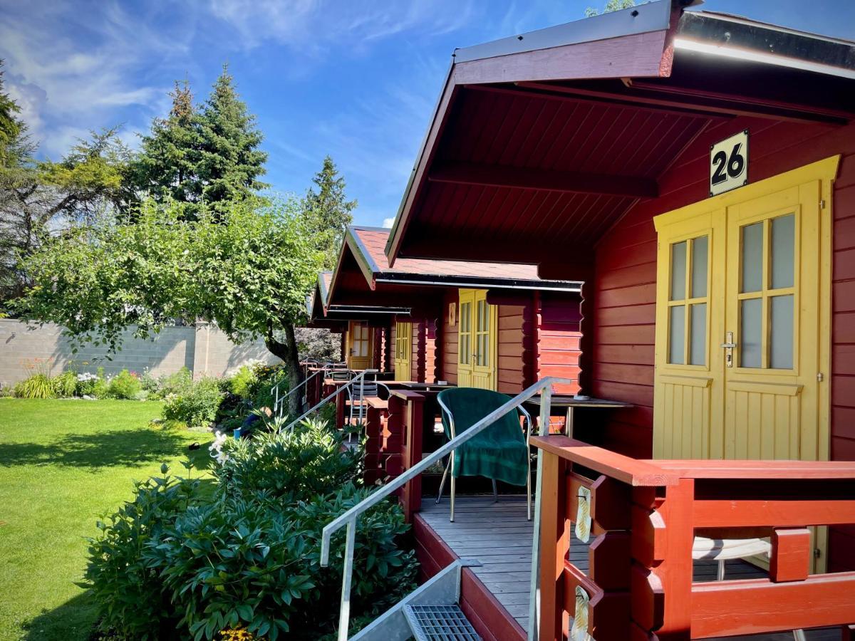 Aleksandri Guesthouse Pärnu Buitenkant foto