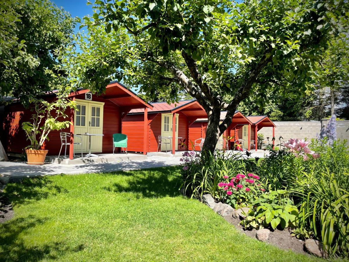 Aleksandri Guesthouse Pärnu Buitenkant foto
