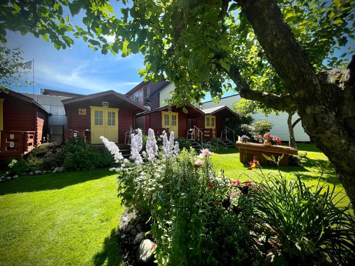 Aleksandri Guesthouse Pärnu Buitenkant foto