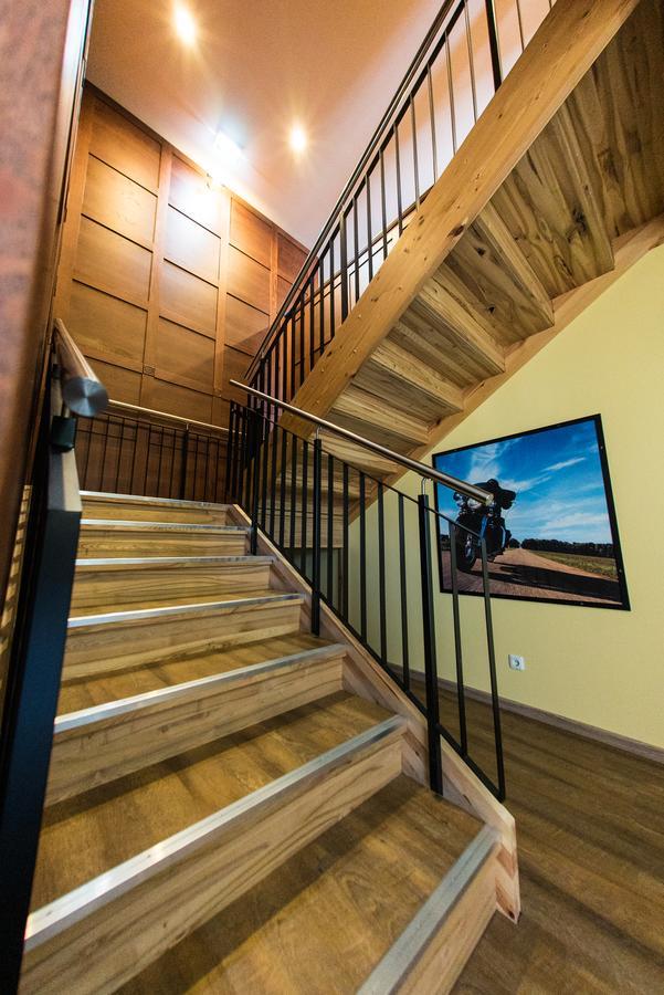 Aleksandri Guesthouse Pärnu Buitenkant foto